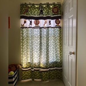 Good Used Condition Sweet Jojo Designs curtain set